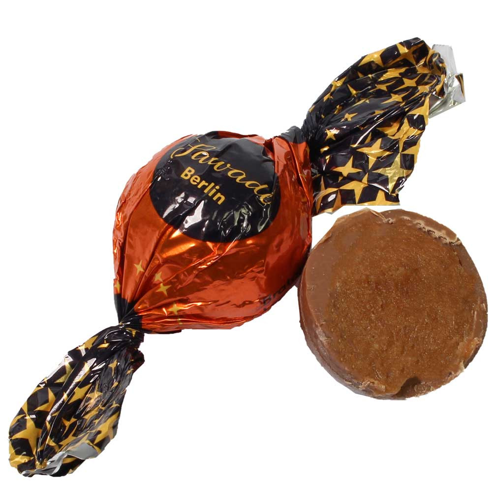 Bratapfel Kugel in Vollmilchschokolade - Fingerfood dolce, Germania, cioccolato tedesco, Cioccolato con spezie - Chocolats-De-Luxe
