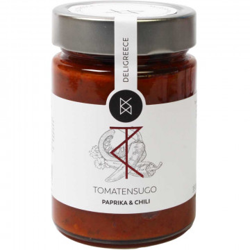 Salsa di pomodoro con paprica e peperoncino con olio d'oliva vergine Salsa di pomodoro con paprica e peperoncino con olio d'oliva vergine