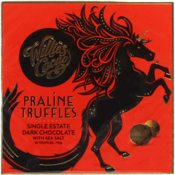 Praline truffles in dark chocolate with sea salt