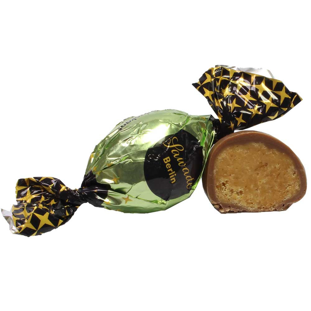 Brittle leaves in milk chocolate - Sweet Fingerfood, alcohol free, eggfree, gluten free, Germany, german chocolate, Chocolate with almonds, almond chocolate - Chocolats-De-Luxe