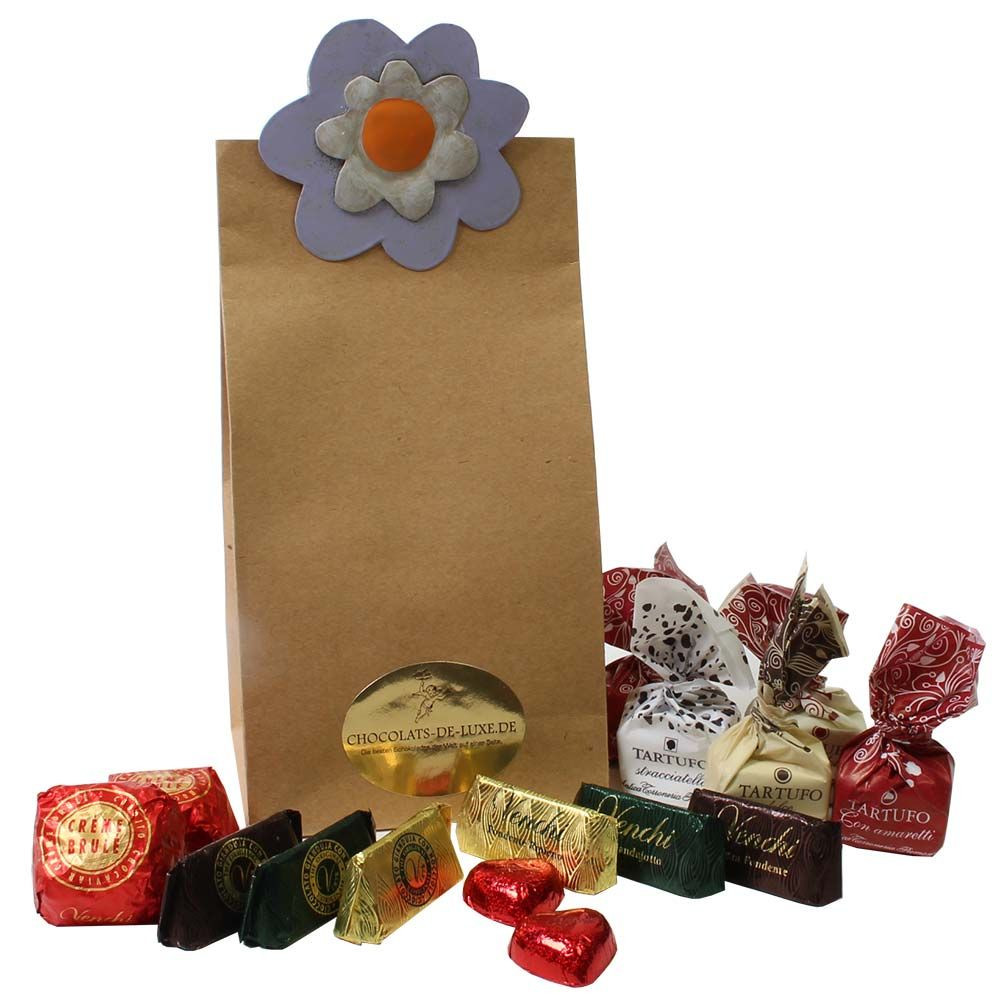 Bruine tas gevuld met bloemtrimmers - - Chocolats-De-Luxe