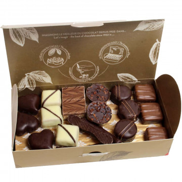 Pralinen 37 Chocolats Assortis in Ballotin-Schachtel Pralinen 37 Chocolats Assortis in Ballotin-Schachtel