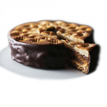 Edle Weihnachtspastete mit Nougat und Marzipan Edle Weihnachtspastete mit Nougat und Marzipan