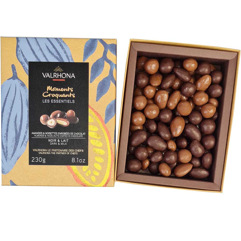 Valrhona: Les Essentiels - Mandeln &amp; Haselnüsse in Schokolade
